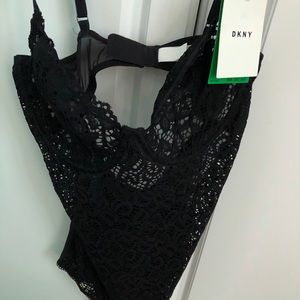 DKNY sexy lace underwire bodysuit, Size L.